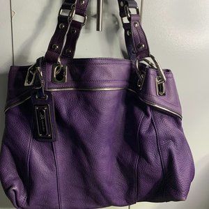 B Makowsky Handbag, beautiful purple color with silver metal hooks and chains